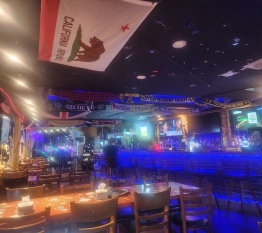 La Bar & Grill