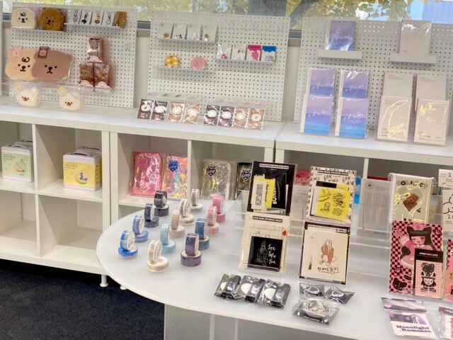 made by Seongsu made by Seongsu