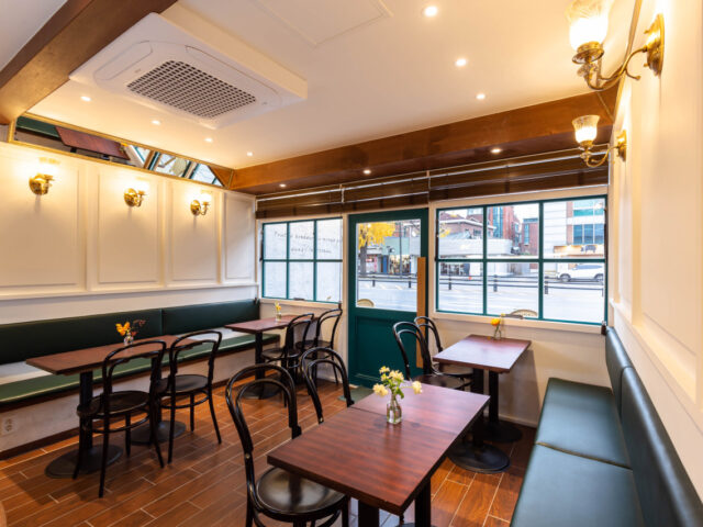 Aux Petits Verres Aux Petits Verres